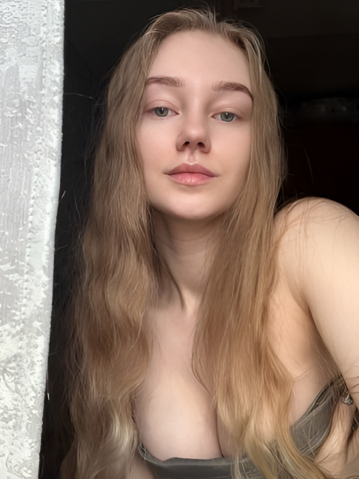 Лиза привлекальеная девушка из Полысаево цена от 10000 руб