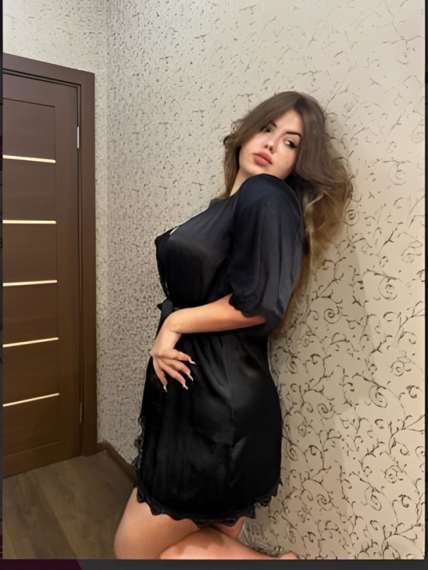 Ангелина привлекательная девушка из Полысаево цена от 10000 руб