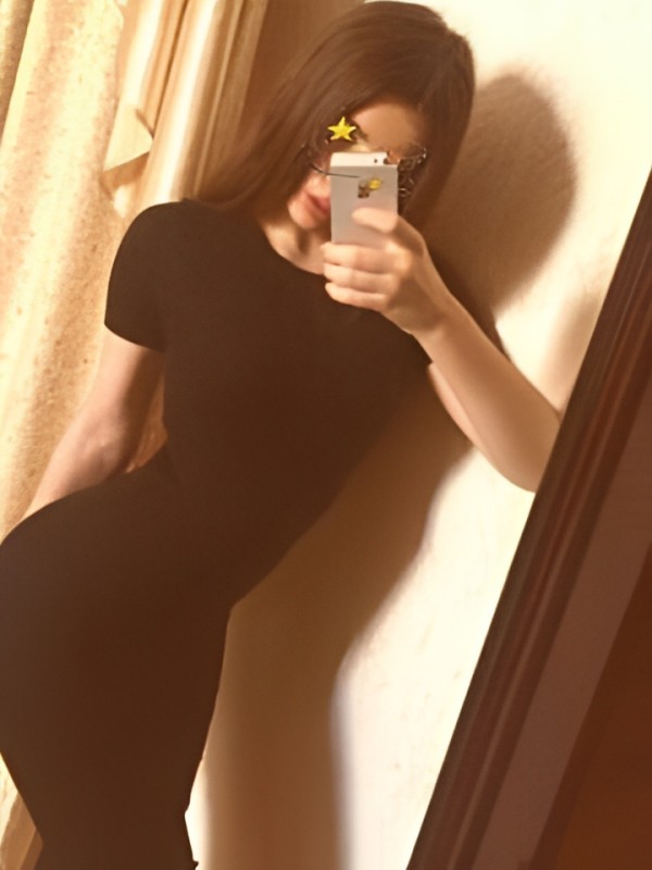 Эмма привлекательная девушка из Полысаево цена от 2000 руб