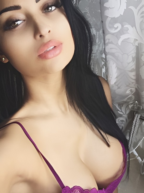 Евлалия привлекательная девушка из Полысаево цена от 2500 руб