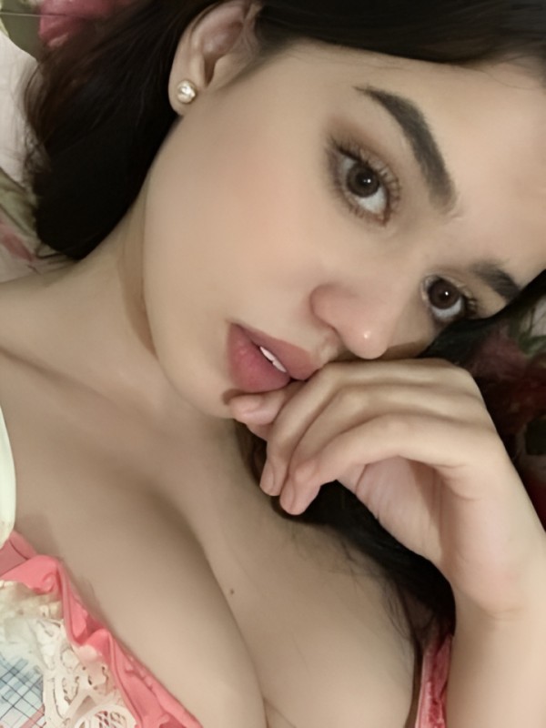 Моника привлекательная девушка из Полысаево цена от 3000 руб