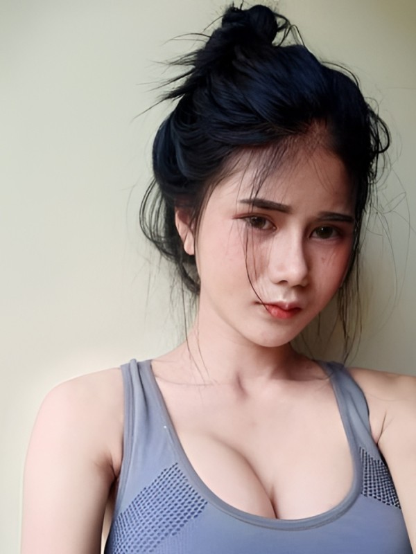 Сесилия привлекательная девушка из Полысаево цена от 1500 руб