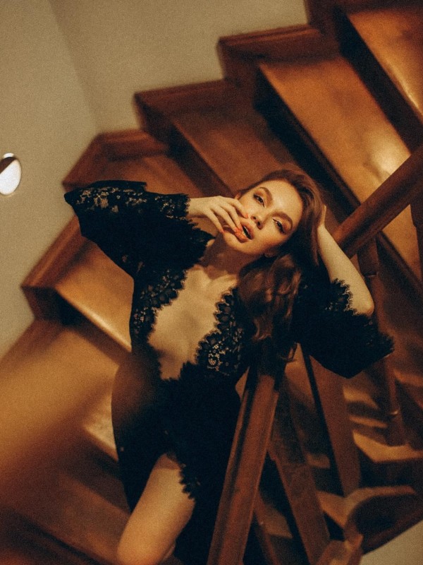 Алина привлекательная девушка из Полысаево цена от 4000 руб